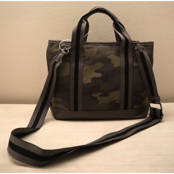 Luv Betsey x Betsey Johnson LB102700 LBADIE Camo Crossbody/Tote Bag &Heart Charm - Picture 2 of 13